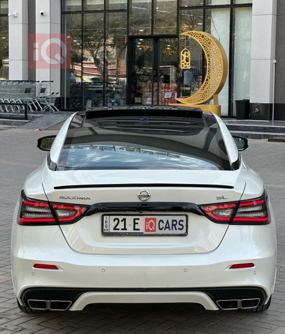 نيسان ماكسيما